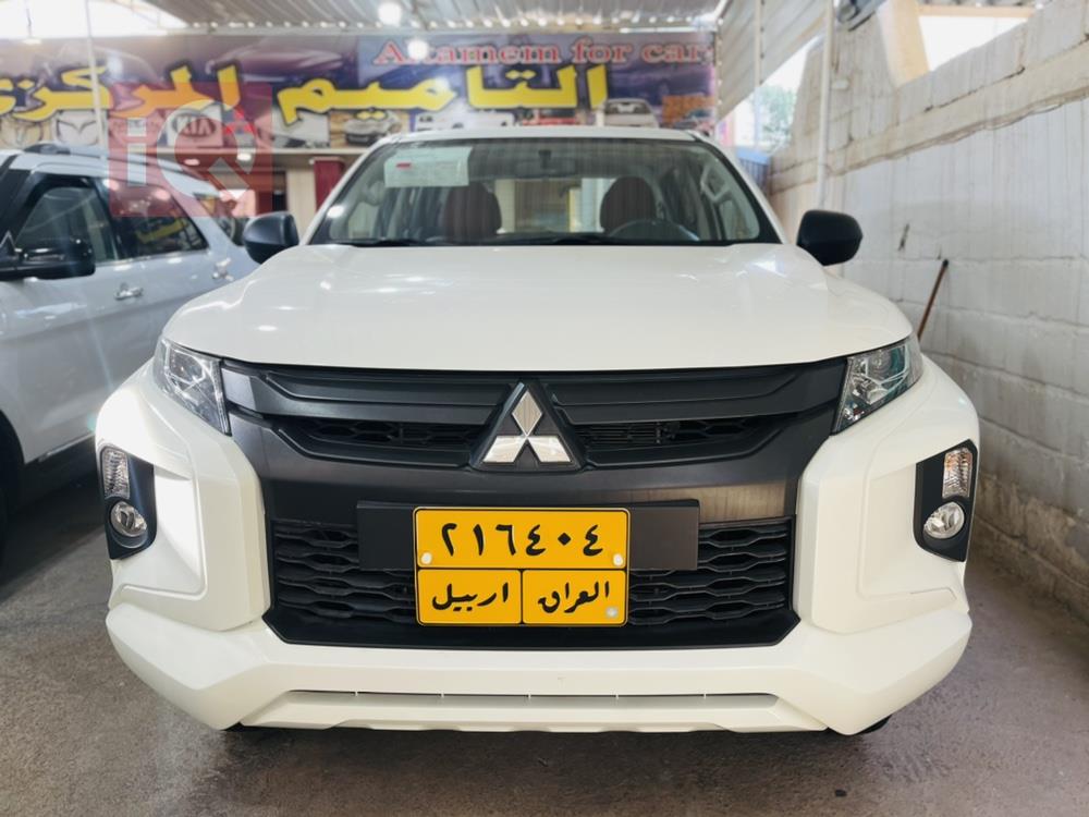 میتسوبیشی L200